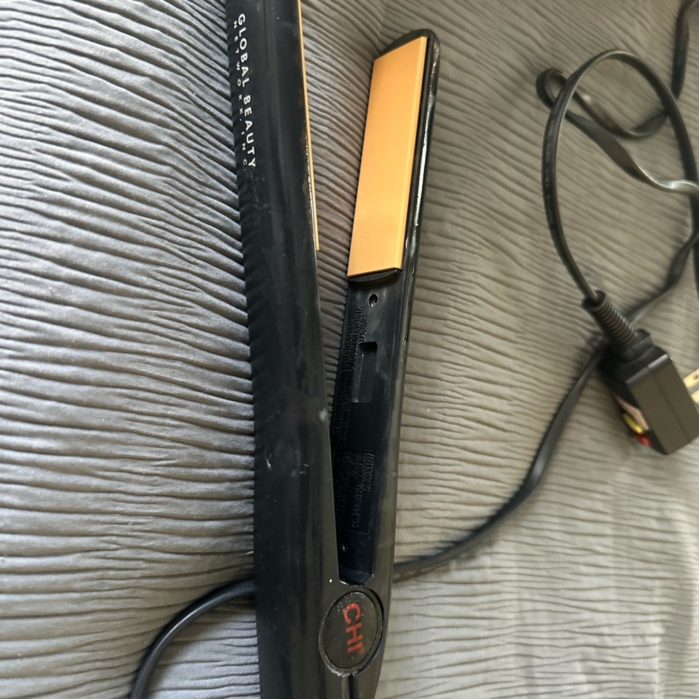 Black and Gold Hair Straightener